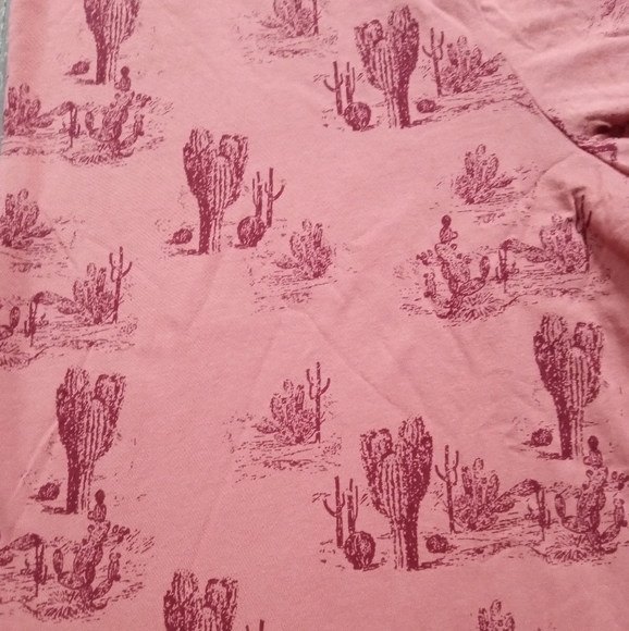 Men's XXL Salmon Colored Cactus Shirt - Picture 4 of 4